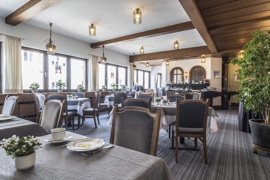Hotel Garni Oberrhein ไรน์เฟลเดิน ภายนอก รูปภาพ