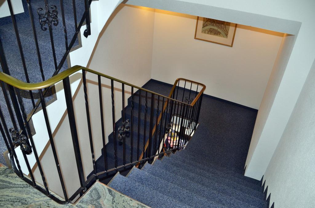 Hotel Garni Oberrhein ไรน์เฟลเดิน ภายนอก รูปภาพ